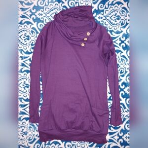 Unknown Brand. Purple slouchy turtleneck. Unknown size-no tag. Looks like a Med.